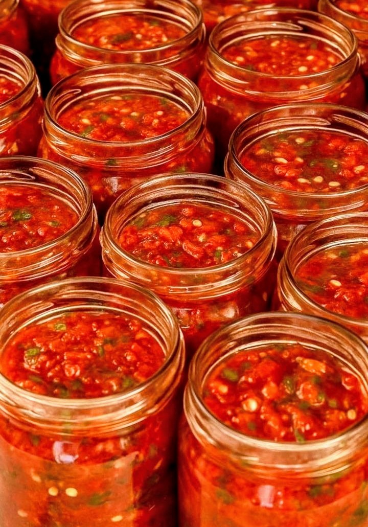 РЕЦЕПТ ВКУСНОЙ КАБАЧКОВОЙ АДЖИКИ, которую готовлю каждый год — получается ароматной, с лёгкой остринкой и с насыщенным вкусом РЕЦЕПТ ВКУСНОЙ КАБАЧКОВОЙ АДЖИКИ, которую готовлю каждый год — получается ароматной, с лёгкой остринкой и с насыщенным вкусом