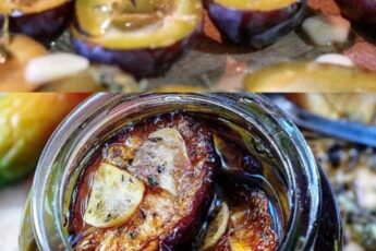 ВЯЛЕНЫЕ СЛИВЫ С ЧЕСНОКОМ, ТРАВАМИ И СОЛЬЮ