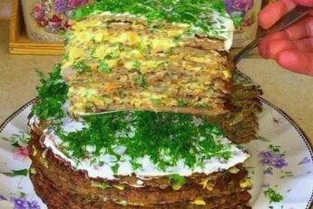 ПЕЧЁНОЧНЫЙ ТОРТ «ЗАКУСОЧНЫЙ» С ЛУКОМ, МОРКОВЬЮ