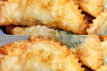Рецепт в комментариях⤵️ Мука, вода и зелень — всё, что нужно для вкусных чебуреков с необычной начинкой! Не устаю готовить их каждый день