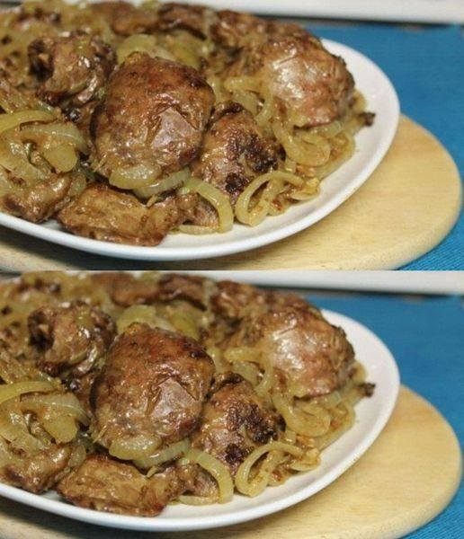 Простой рецепт нежной и вкусной жареной печени. Простой рецепт нежной и вкусной жареной печени.